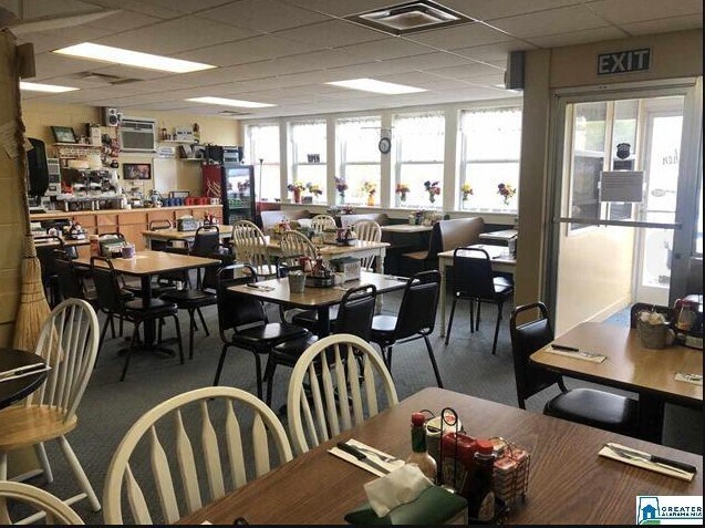 More Photos Of 11 Pine Harbor Rd, Pell City Restaurant For Sale