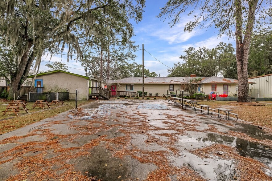 More Photos Of 204 Tibet Ave, Savannah Daycare Center For Sale