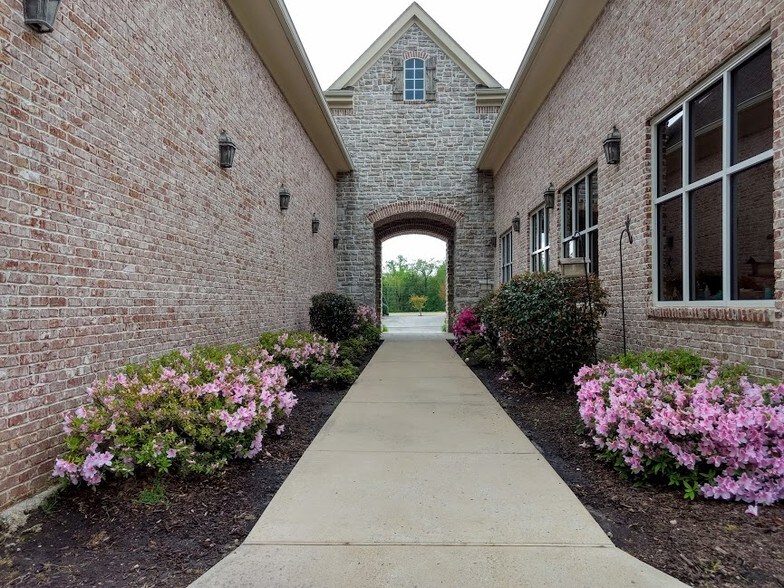 More Photos Of 3155-3159 Highway 64, Eads Office For Lease