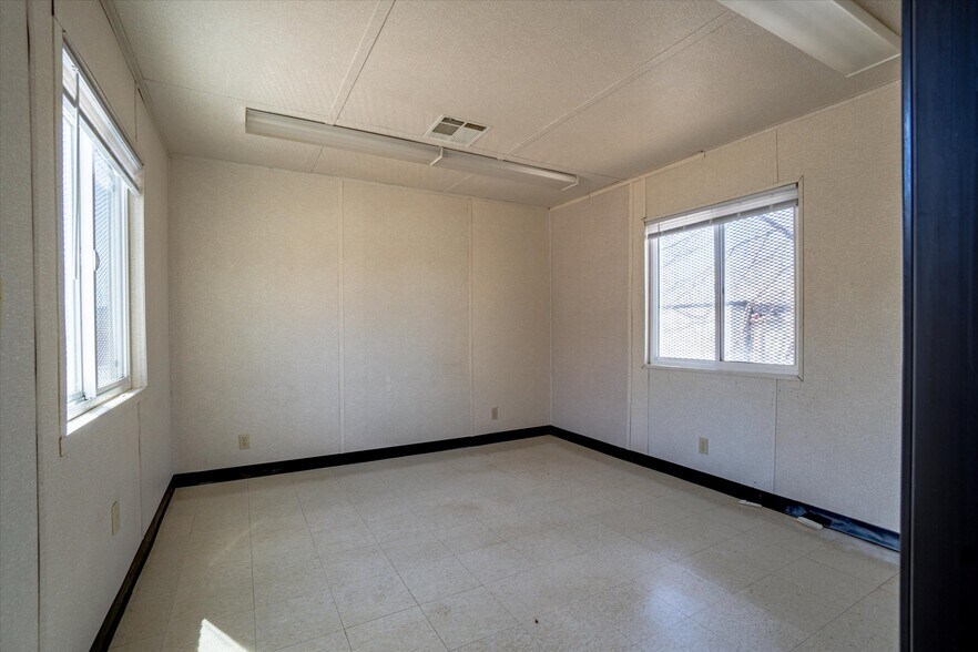 More Photos Of 9099 Highway 101 W Frontage rd, Savage Truck Terminal For Sale