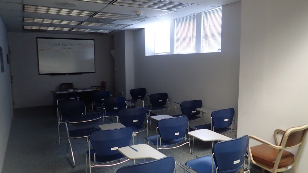 More Photos Of 75 S Main St, Phillipsburg Office For Lease