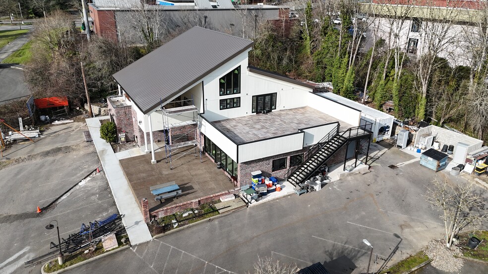 More Photos Of 5515 SW Canyon Ct, Portland Restaurant For Sale