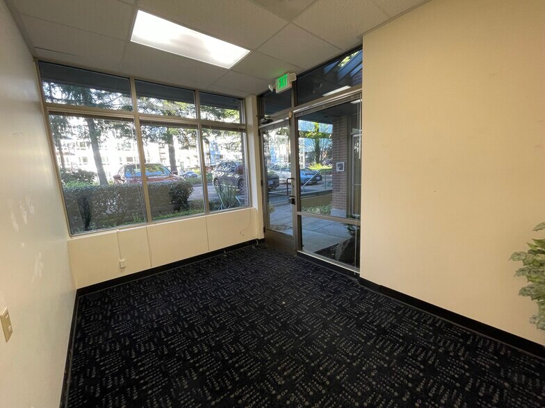 More Photos Of 15419 NE 20th St, Bellevue Medical For Sale