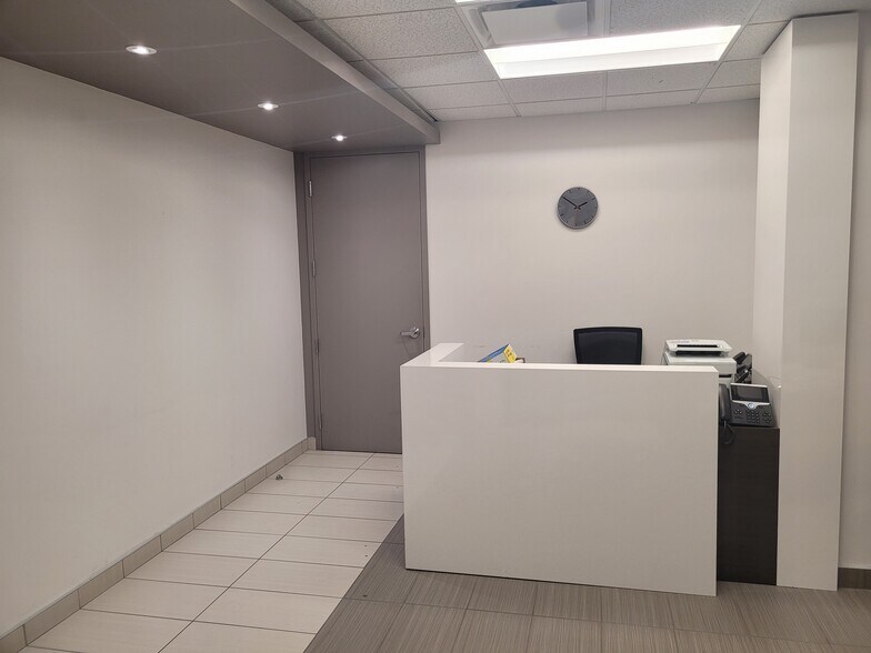 More Photos Of 5135-5169 Rue Jean-Talon E, Montréal Office For Lease