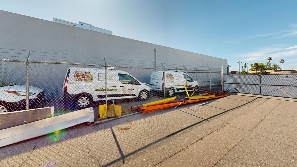 More Photos Of 2423 E University Dr, Phoenix Refrigeration Cold Storage For Sale