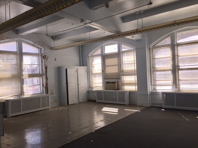 More Photos Of 1901 W Tioga St, Philadelphia Schools For Sale