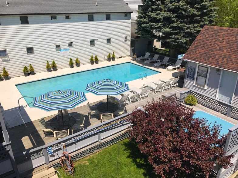 More Photos Of 20 Nubble Rd, York Beach Hotel For Sale