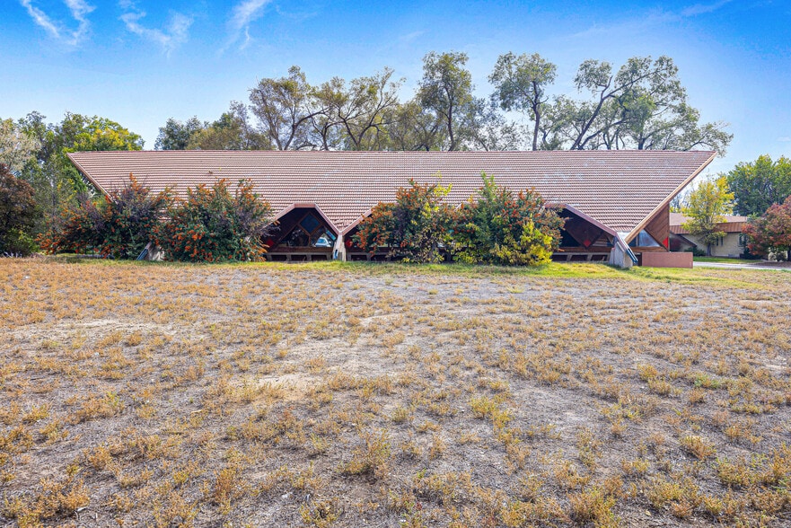 More Photos Of 1003 Liberty Ln, Pueblo Religious Facility For Sale