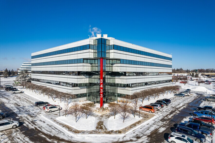 More Photos Of 3433 NE Broadway St, Minneapolis Office For Lease