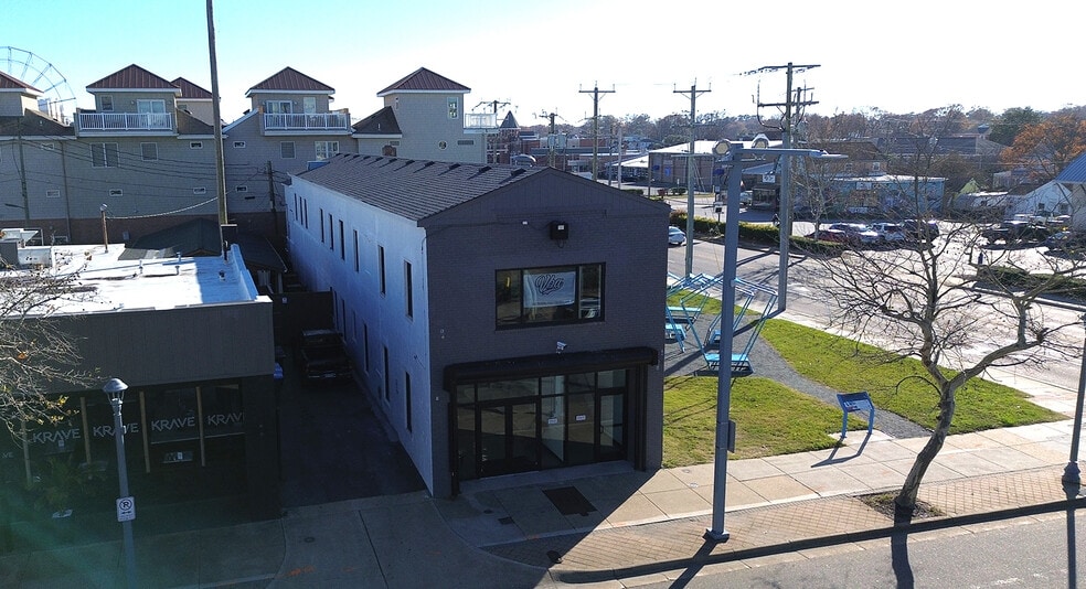 More Photos Of 223 17th St, Virginia Beach Storefront Retail Office For Sale