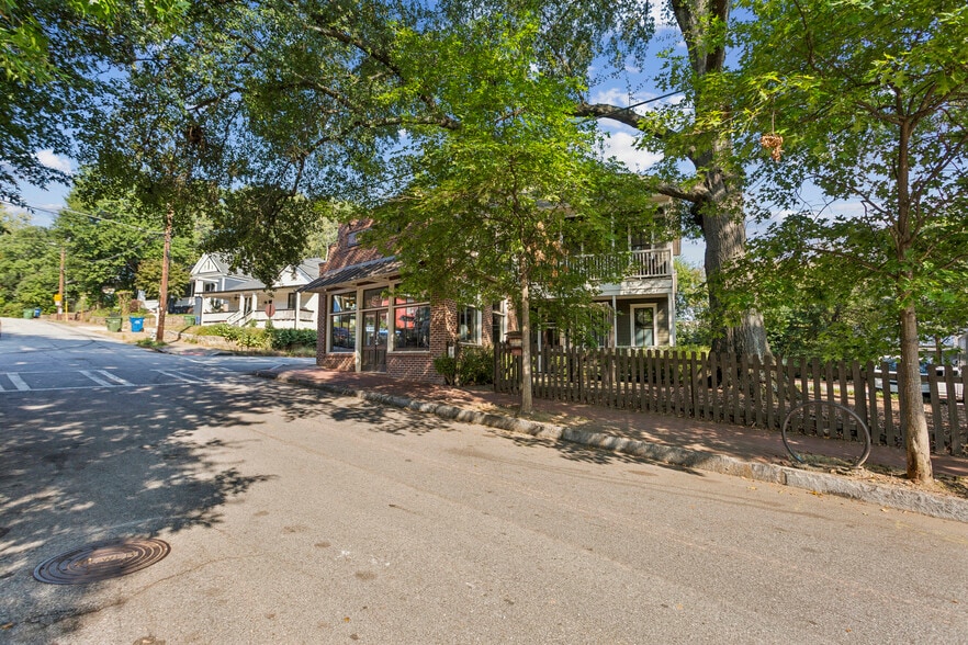 More Photos Of 692 Kirkwood Ave SE, Atlanta Storefront Retail Residential For Sale