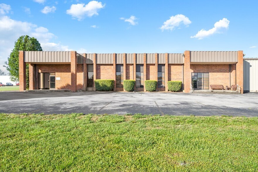 Primary Photo Of 208 Bradshaw Pike, Hopkinsville Light Distribution For Lease