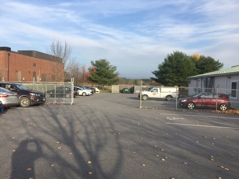 More Photos Of 2 Green Tree Dr, South Burlington Office For Lease