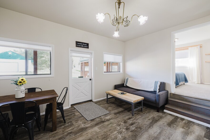 More Photos Of 925 Lamoille Hwy, Lamoille Hotel For Sale