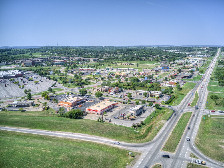 More Photos Of 548 W 125th Pl S, Glenpool Storefront Retail Office For Lease