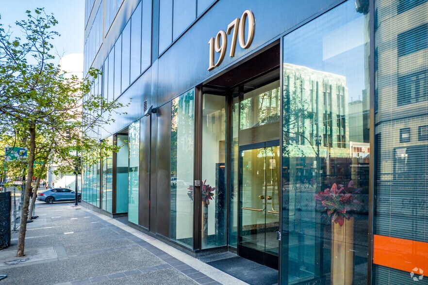 More Photos Of 1970 Broadway, Oakland Office For Lease