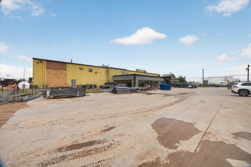More Photos Of , Edmonton Unknown For Sale
