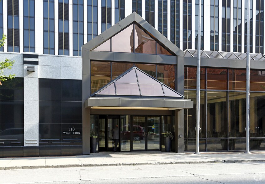 More Photos Of 110 W Berry St, Fort Wayne Office For Lease