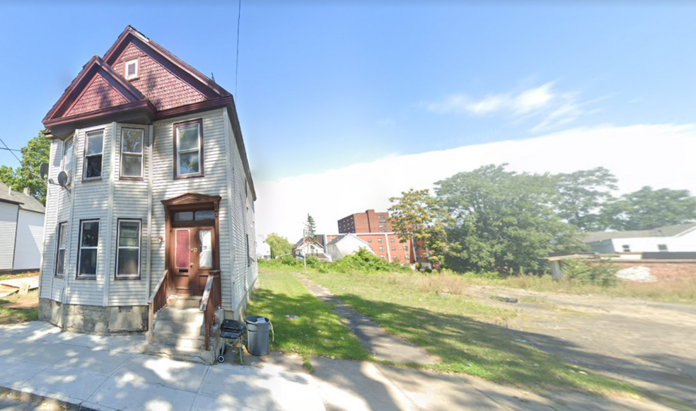 Primary Photo Of 308 Schenectady St, Schenectady Apartments For Sale