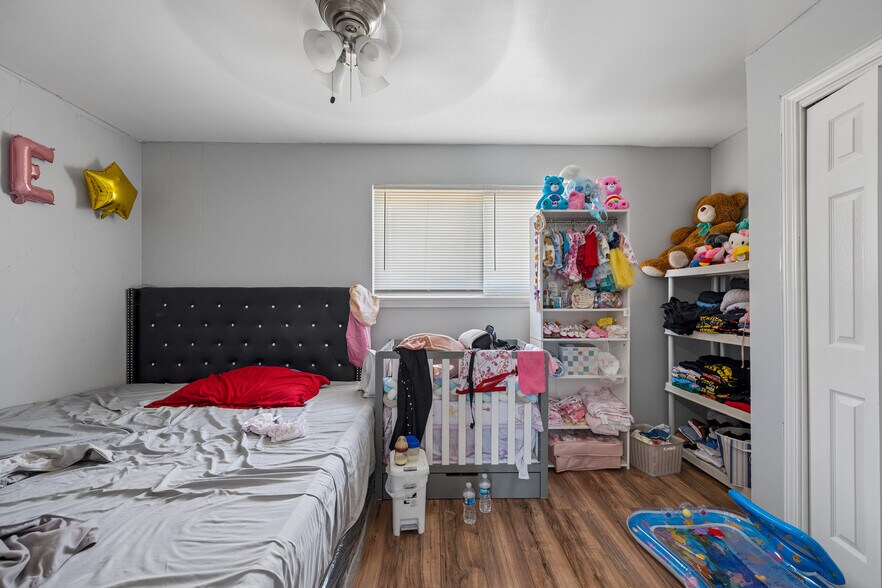More Photos Of 3001 Prairie St, Franklin Park Apartments For Sale