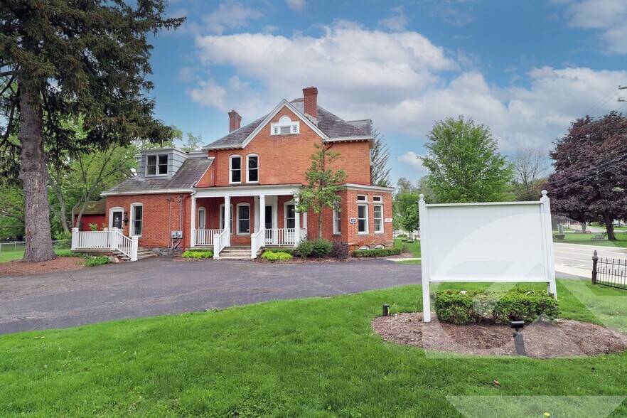 Primary Photo Of 32440 Franklin Rd, Franklin Office For Sale