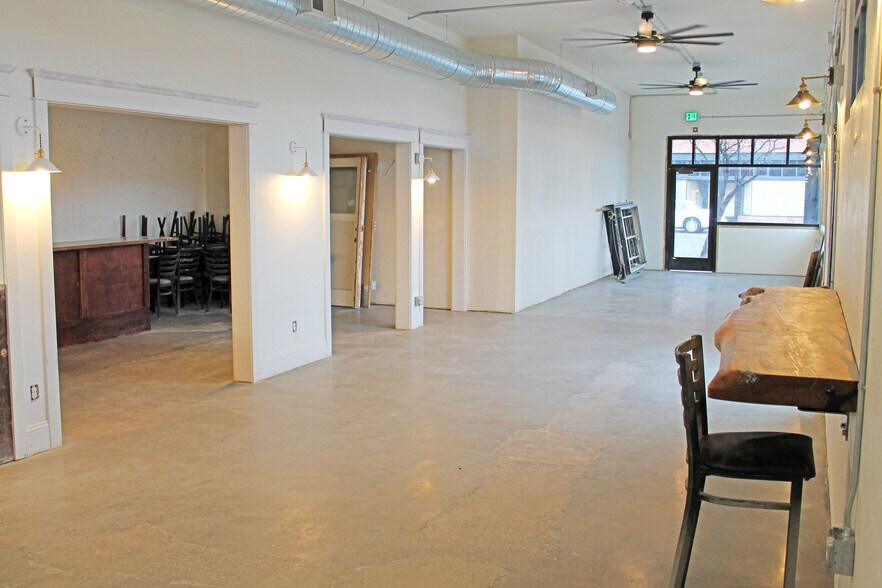 More Photos Of 386 N Main St, Prineville Restaurant For Lease