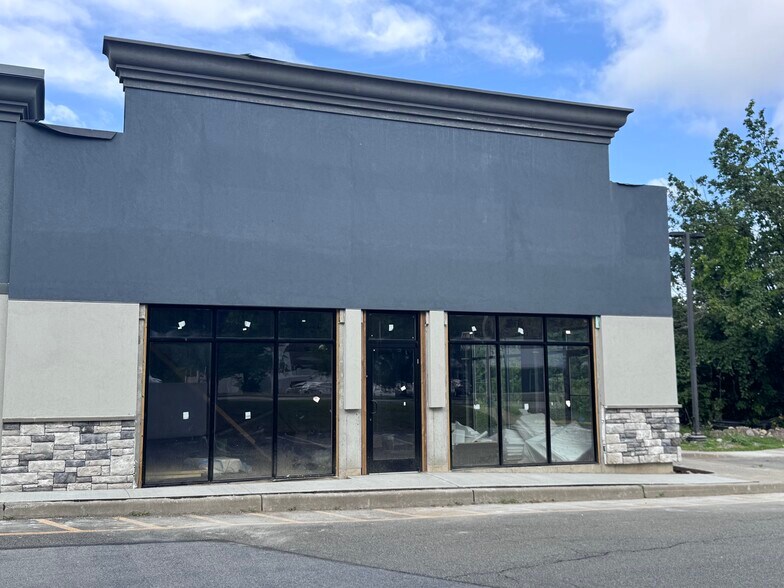 More Photos Of 661 Dutchess Tpke, Poughkeepsie General Retail For Lease
