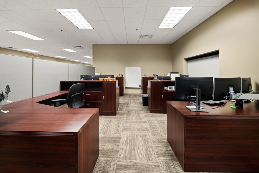 More Photos Of 6001 W Van Horn Tavern Rd, Columbia Office For Lease