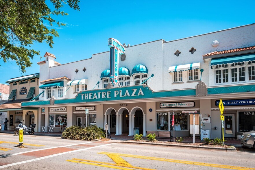 More Photos Of 2036 14th Ave, Vero Beach Storefront Retail Residential For Sale