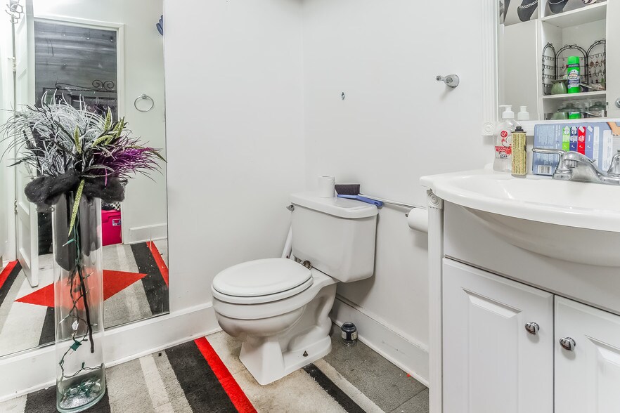 More Photos Of 29 Race St, Frenchtown Storefront Retail Office For Sale