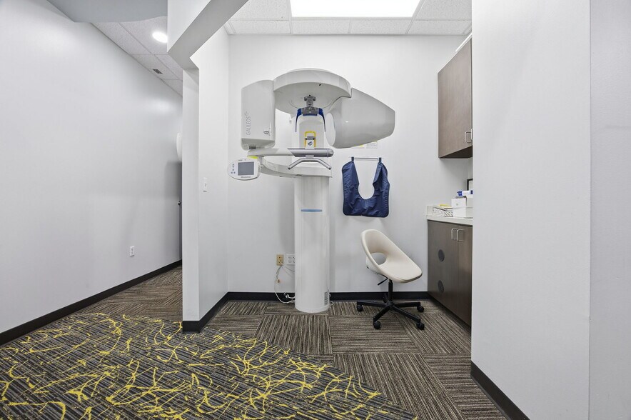 More Photos Of 4010 Sandy Brook Dr, Round Rock Medical For Sale