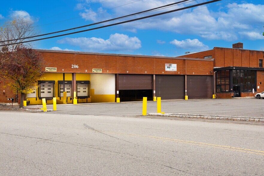 More Photos Of 202-206 Pegasus Ave, Northvale Warehouse For Lease
