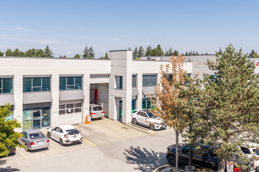 More Photos Of 2430 King George Blvd, Surrey Showroom For Lease