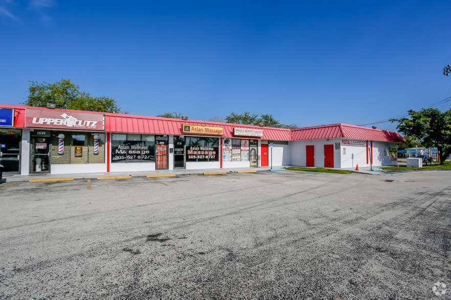 Primary Photo Of 1560-1576 NE 16th Pl, Miami Unknown For Lease