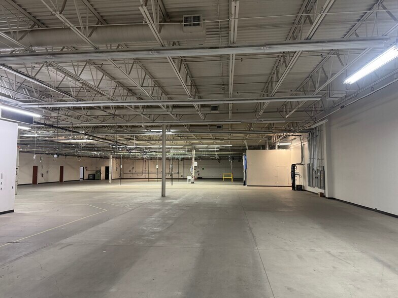More Photos Of 1575 W 124th Ave, Westminster Light Manufacturing For Sale