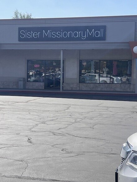 More Photos Of 260 E University Pky, Orem Unknown For Lease