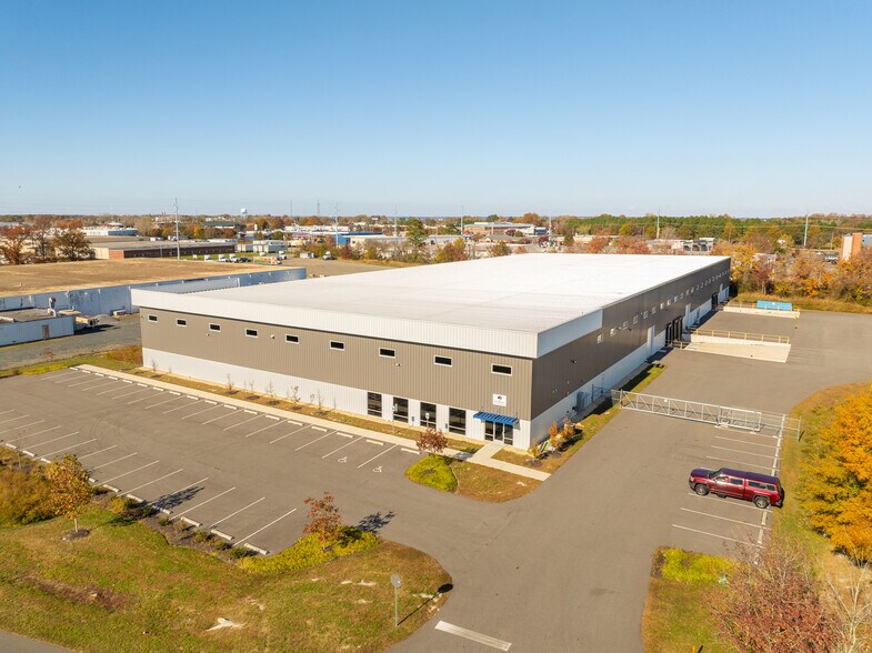 Primary Photo Of 810 Chesapeake Dr, Cambridge Warehouse For Sale