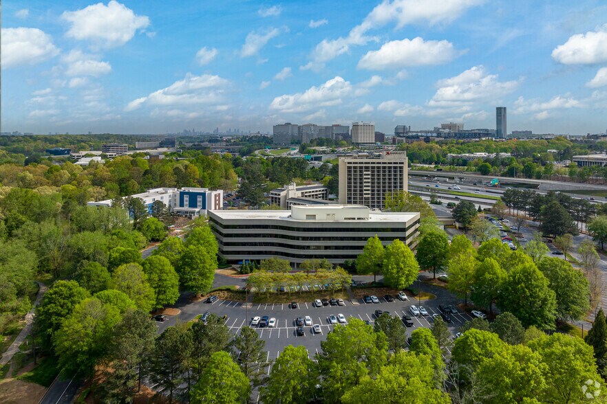 More Photos Of 180 Interstate N Pky SE, Atlanta Office For Lease