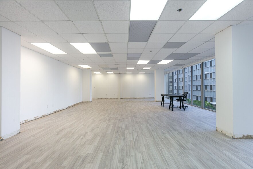 More Photos Of 150 SE 2nd Ave, Miami Office Residential For Sale