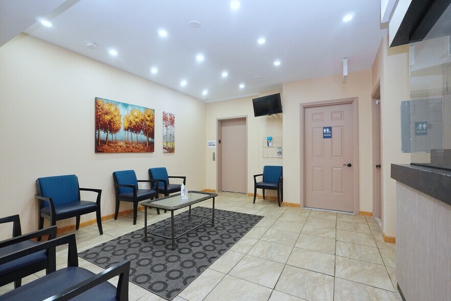 More Photos Of 1086 Forest Ave, Staten Island Medical For Lease