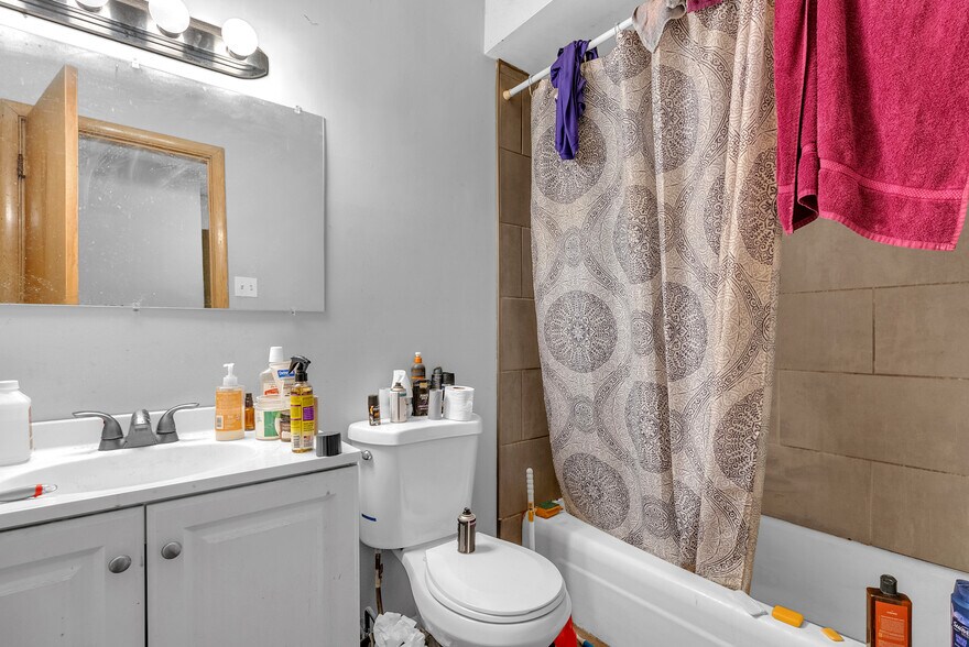 More Photos Of 6860 Delaware St, Merrillville Apartments For Sale