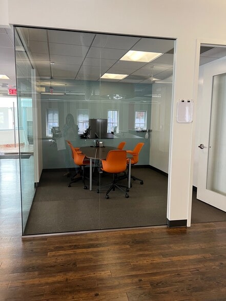 More Photos Of 401-409 7th St NW, Washington Office For Lease