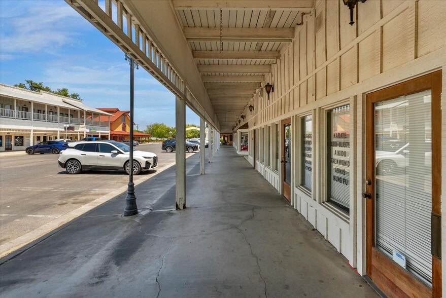 More Photos Of 1458-1468 Clovis Ave, Clovis Unknown For Lease