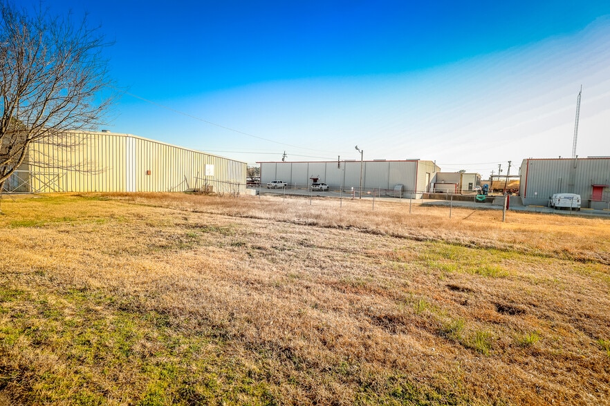 More Photos Of 5105 W Loop 281 S, Longview Industrial For Sale