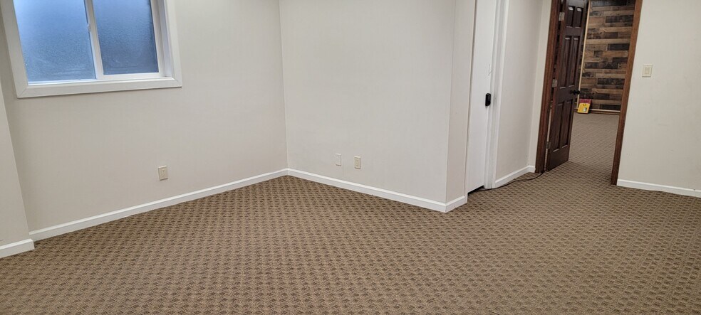 More Photos Of 3466 Grant Ave, Grove City Office For Lease