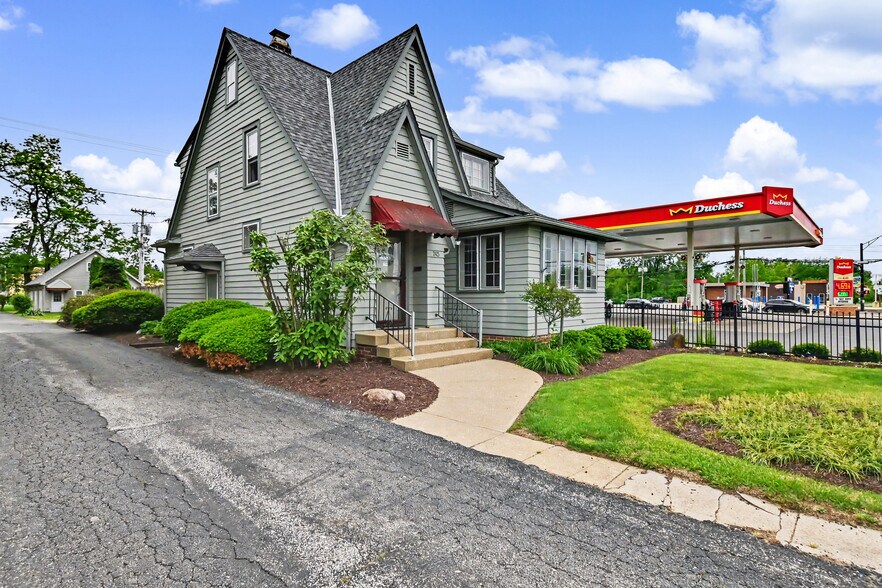 More Photos Of 743 1/2 Harding Way W, Galion Office Residential For Sale