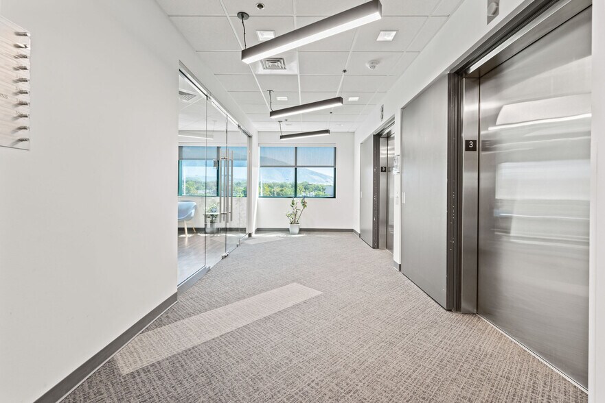 More Photos Of 10011 S Centennial Pky, Sandy Medical For Lease