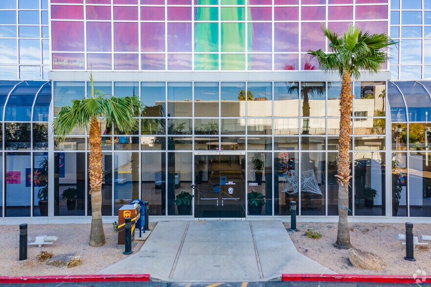 More Photos Of 1001 N central Ave, Phoenix Office For Lease