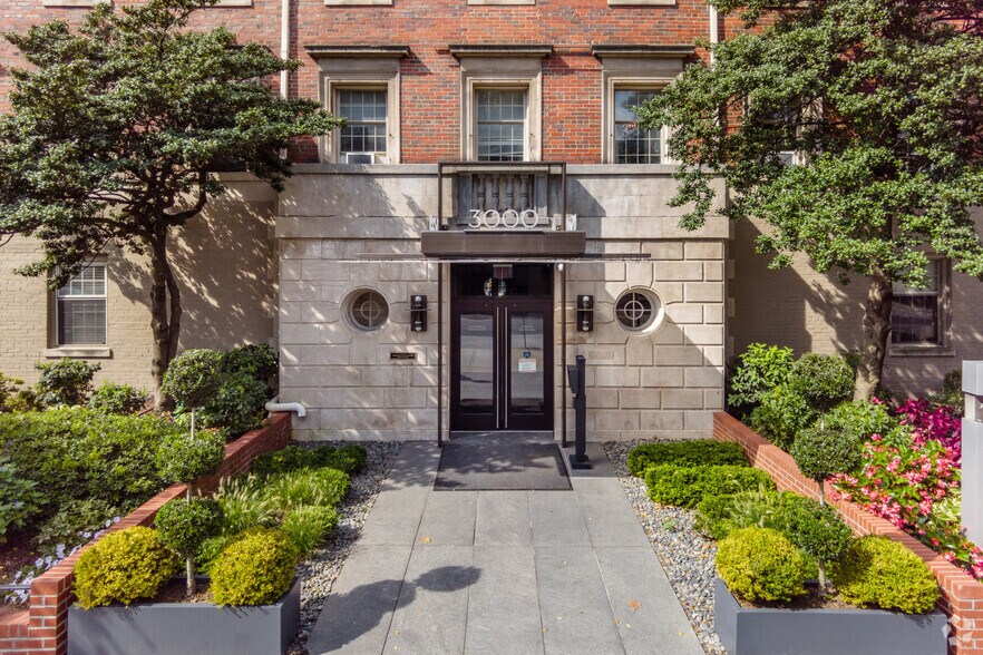 More Photos Of 3000 Connecticut Ave NW, Washington Apartments For Lease