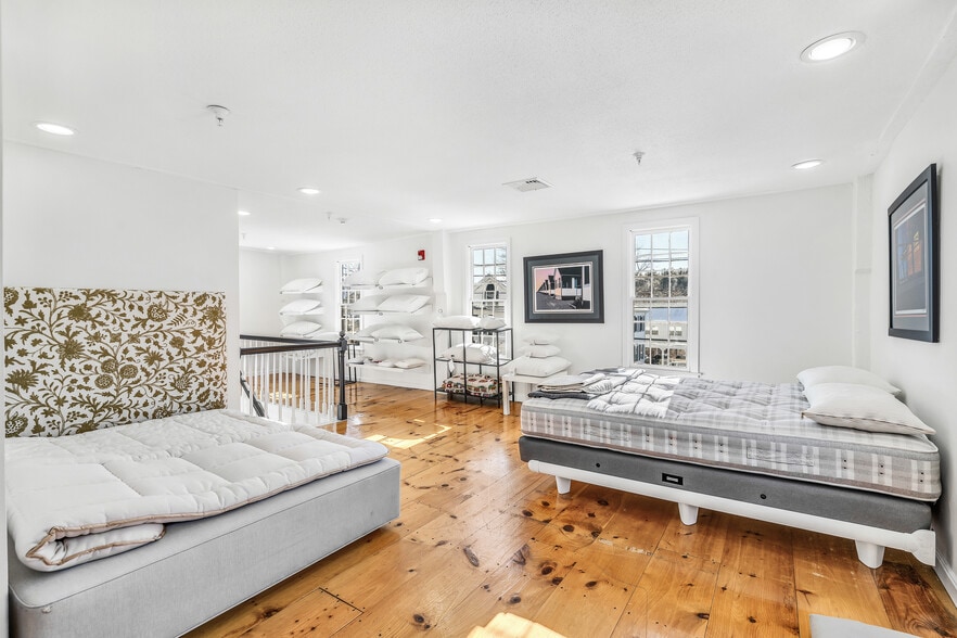 More Photos Of 348 Boston Post Rd, Sudbury Storefront Retail Office For Lease